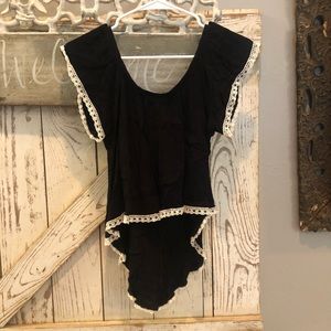 Girls black and white high low shirt